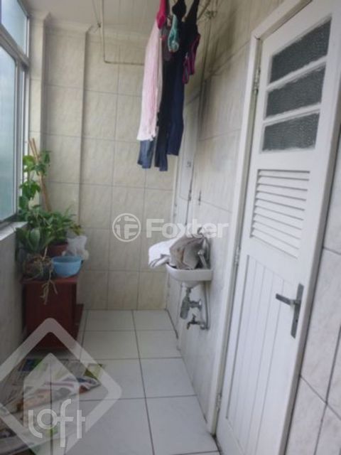 Image 16 - 239301