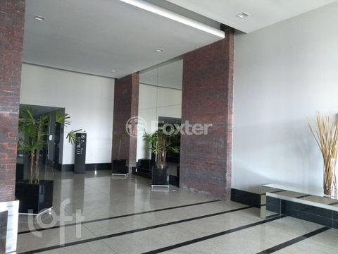 Image 14 - 239556