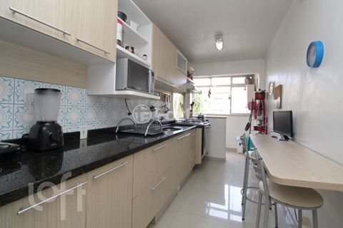 Image 3 - 239992