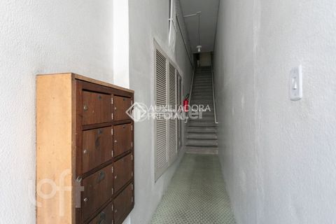 Image 17 - 240017