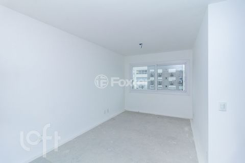Image 3 - 240051