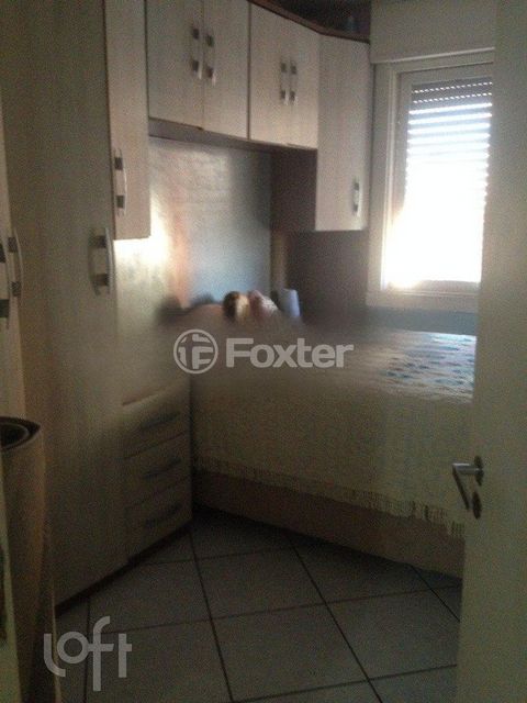 Image 4 - 240682