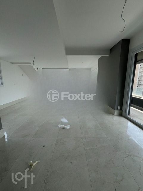 Image 6 - 240853