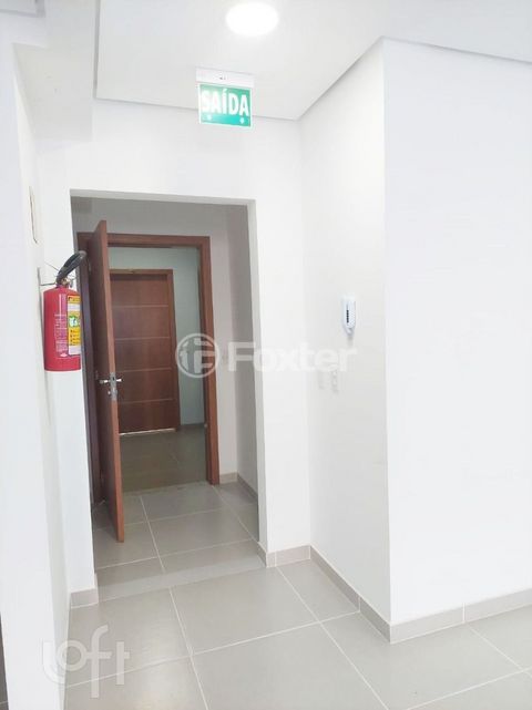 Image 5 - 240890
