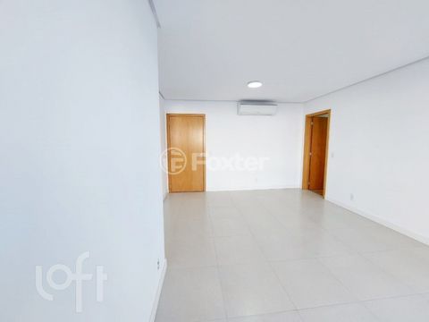 Image 3 - 240890