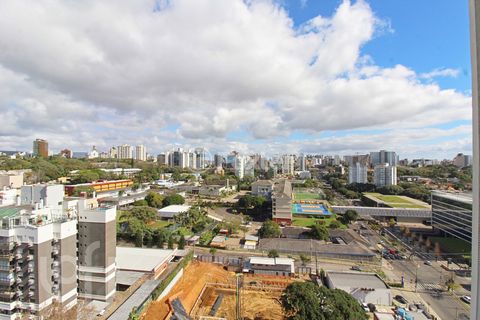 Image 2 - 242140