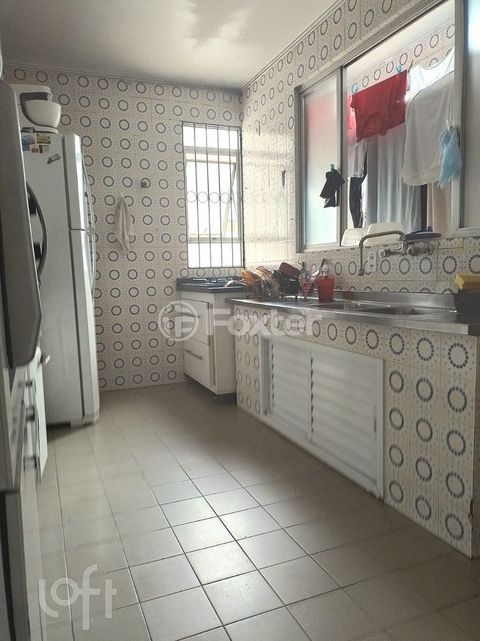 Image 4 - 243729
