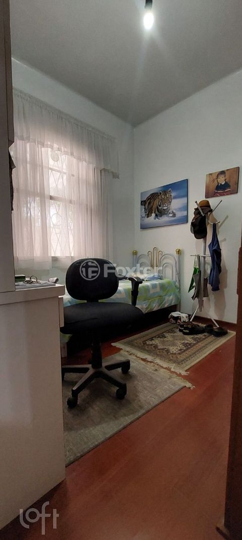 Image 17 - 244165