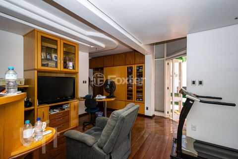 Image 16 - 245046