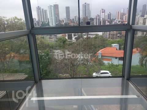 Image 11 - 245706