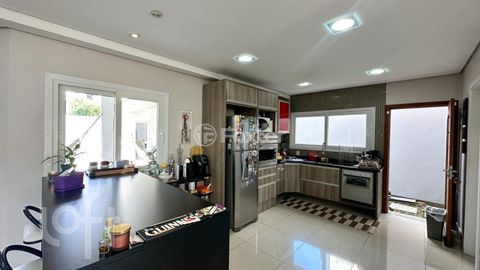 Image 18 - 247014