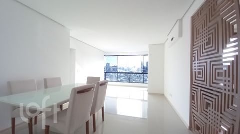 Image 17 - 247551