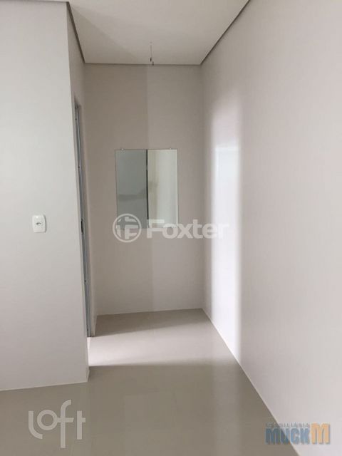 Image 8 - 255683