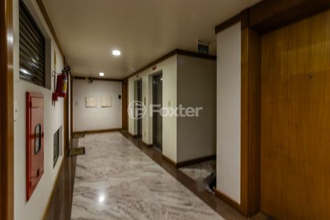 Image 1 - 256125