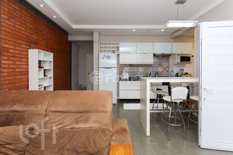 Image 11 - 256330