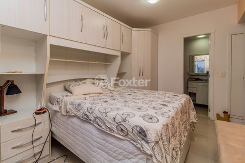 Image 11 - 256685