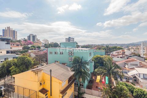 Image 19 - 258023