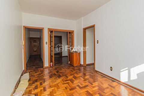 Image 3 - 261400