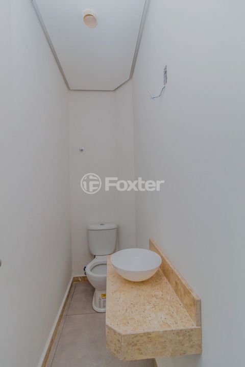 Image 7 - 266481