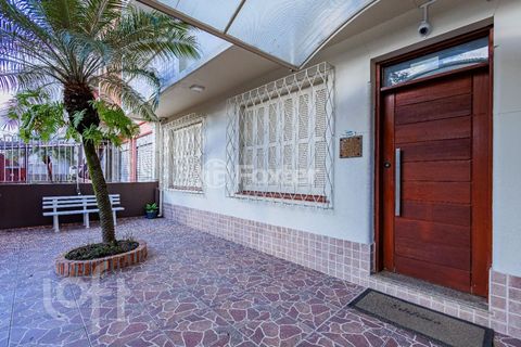 Image 17 - 267382