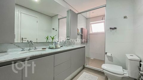 Image 19 - 268506