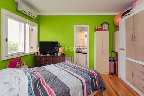 Image 9 - 268581