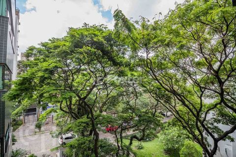 Image 19 - 270371