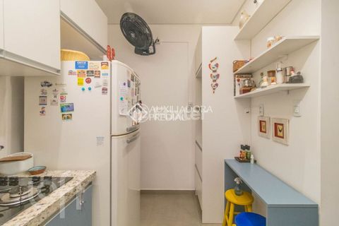 Image 6 - 272743
