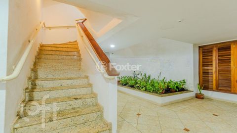 Image 19 - 273244