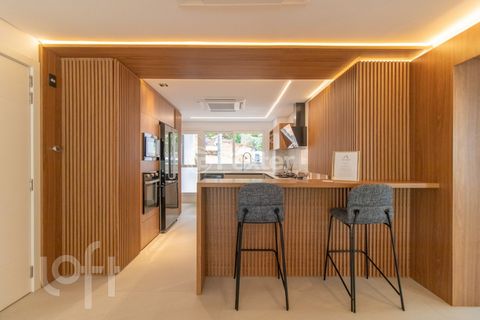 Image 15 - 273621
