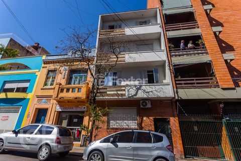 Image 18 - 274356