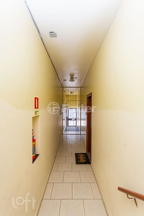 Image 13 - 274356