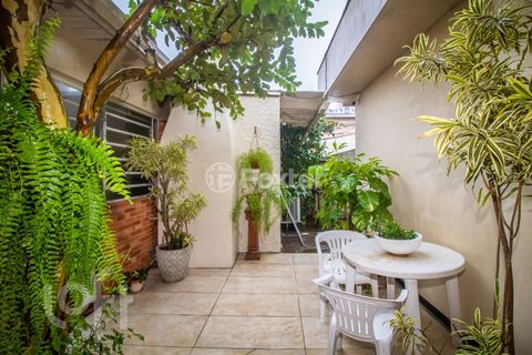 Image 1 - 275741