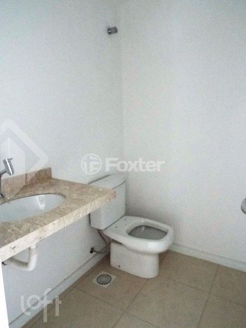 Image 7 - 275802