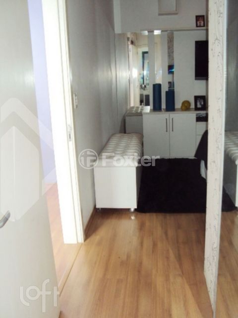 Image 7 - 277400