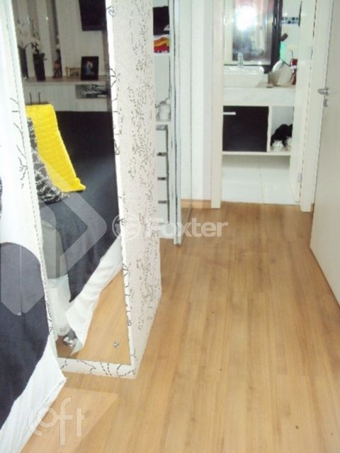 Image 10 - 277400