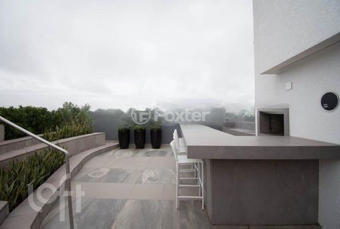 Image 19 - 280017