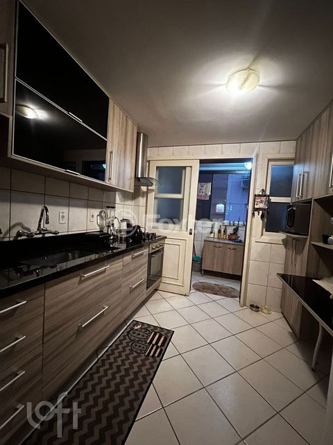 Image 9 - 280516