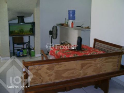 Image 17 - 281518