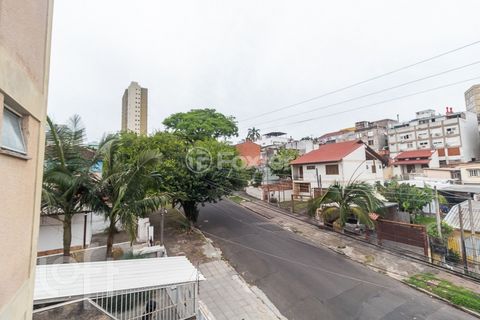 Image 17 - 284235