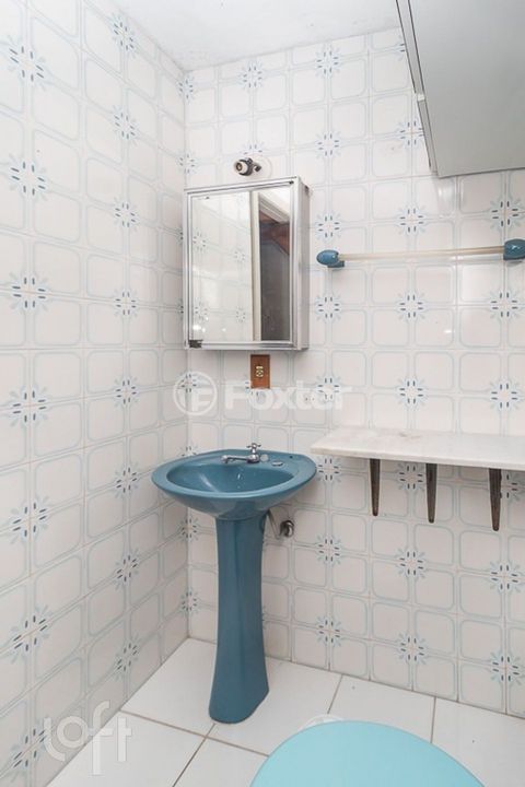 Image 10 - 284235