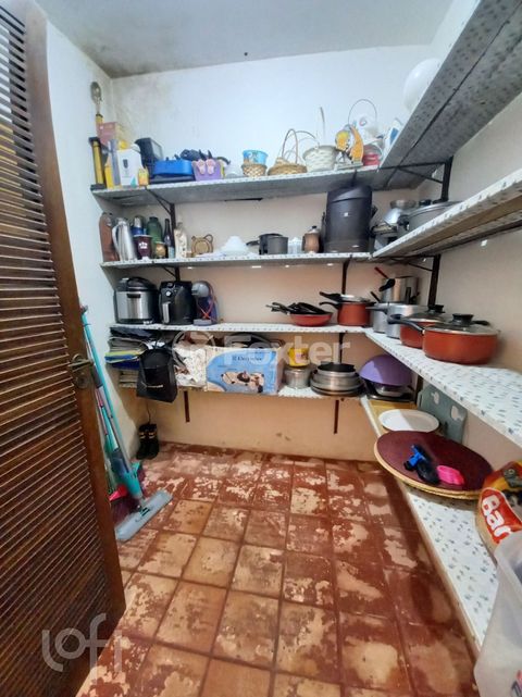 Image 10 - 284240