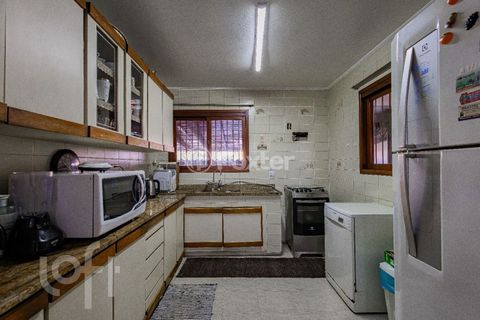 Image 16 - 285585