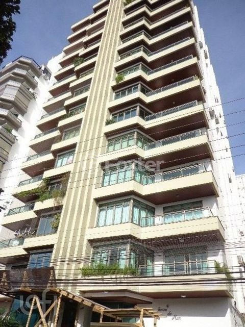 Image 17 - 289421