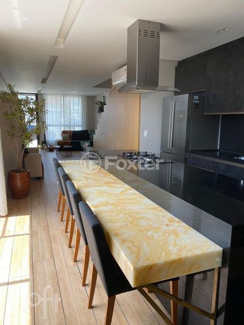 Image 4 - 290313