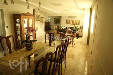 Image 11 - 291061