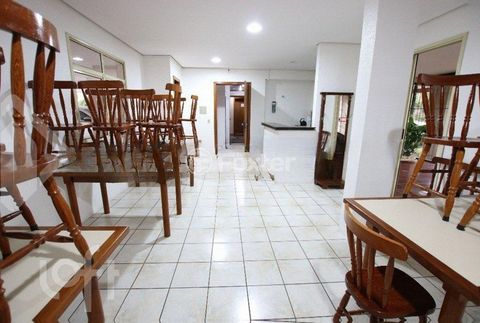 Image 19 - 294951