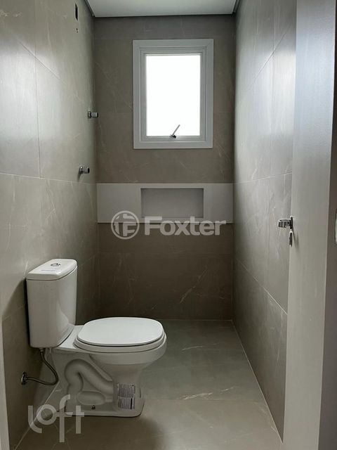 Image 7 - 296832