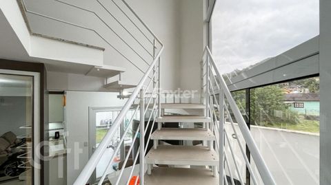 Image 9 - 298370
