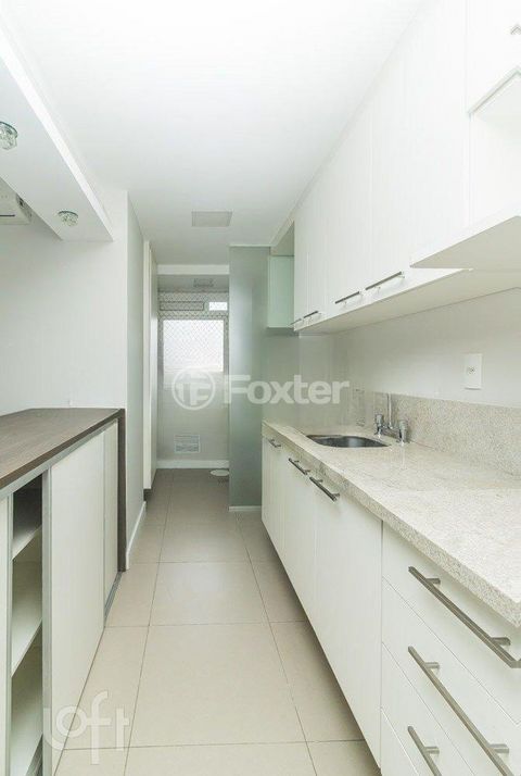 Image 8 - 299656